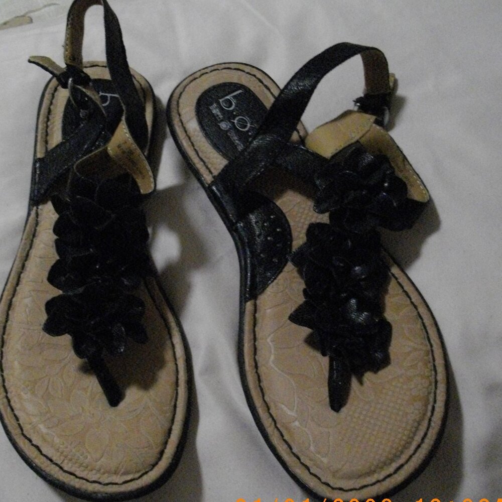 Women's/juniors black sandals, Born Concept brand, padded sole, size 7